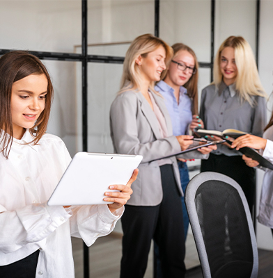 Yönetici ve İdari Personel Hizmetleri